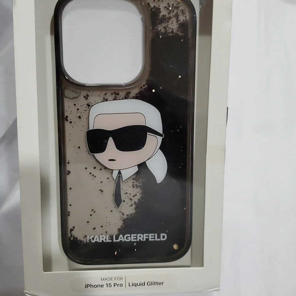 Karl Lagerfeld‎ iPhone 15 Pro Karl figurehead liquid glitter slim profile case